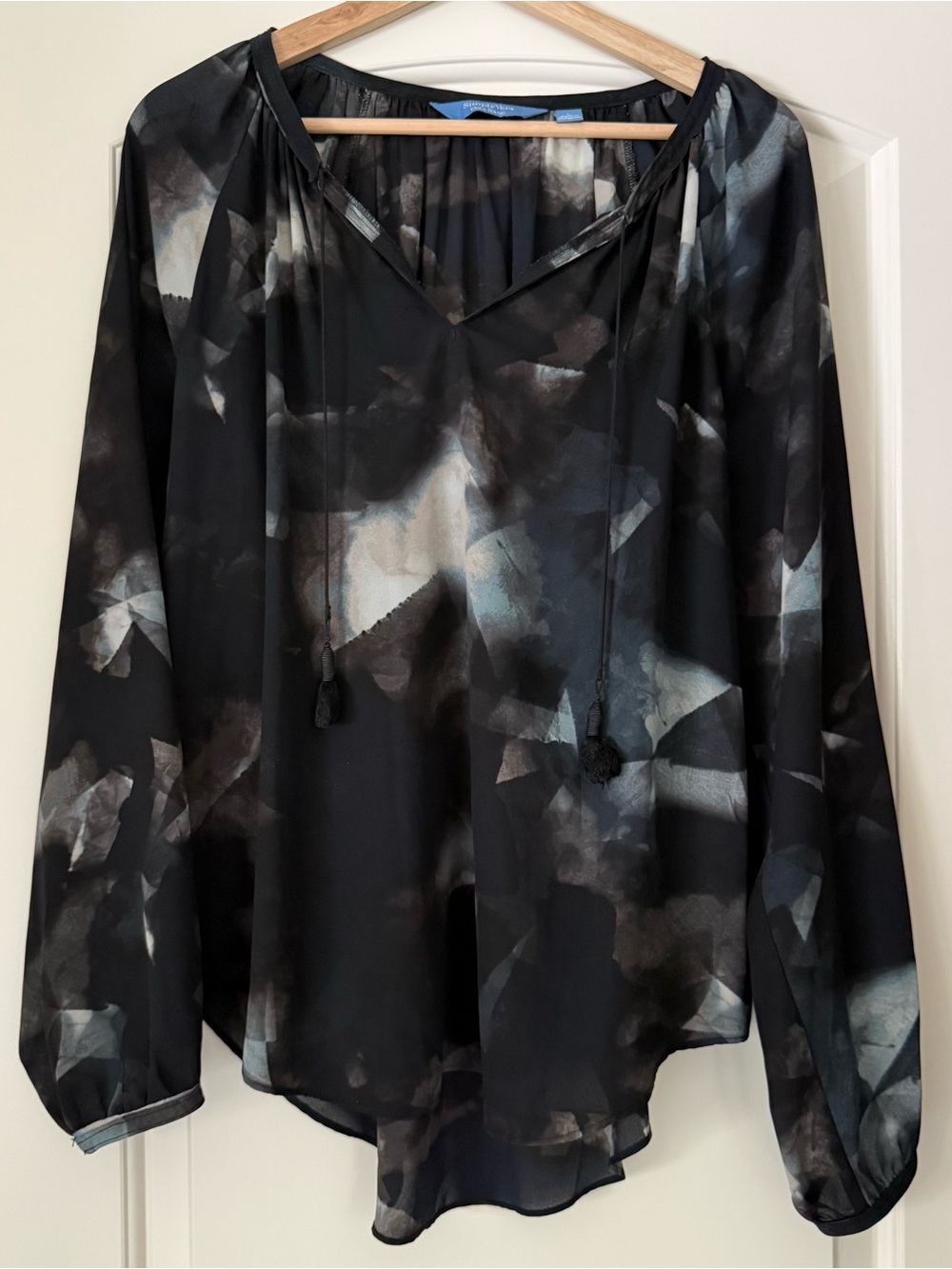 Simply Vera Vera Wang Black Abstract Tie-Neck Long-Sleeve Blouse